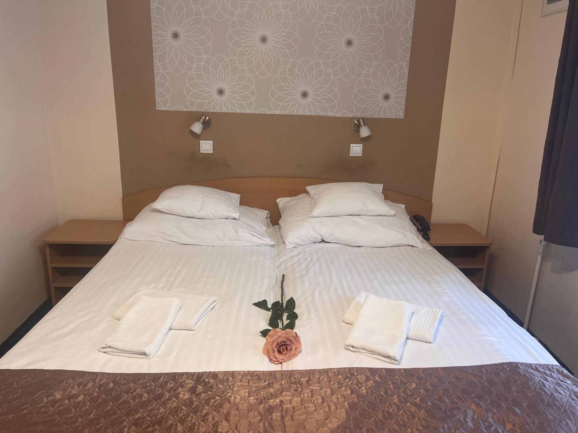 Hotel Rose City Budapest Luaran gambar
