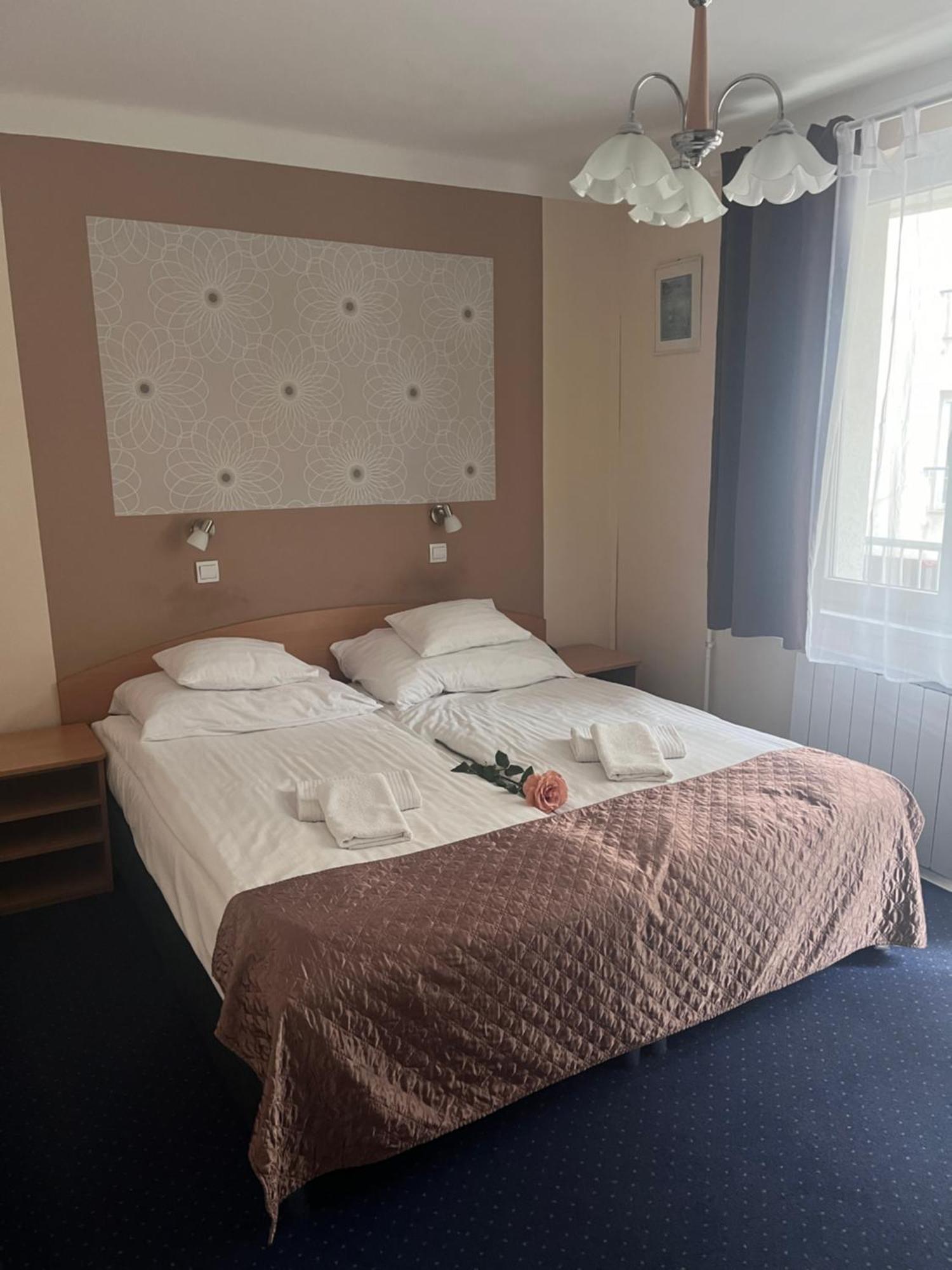 Hotel Rose City Budapest Luaran gambar