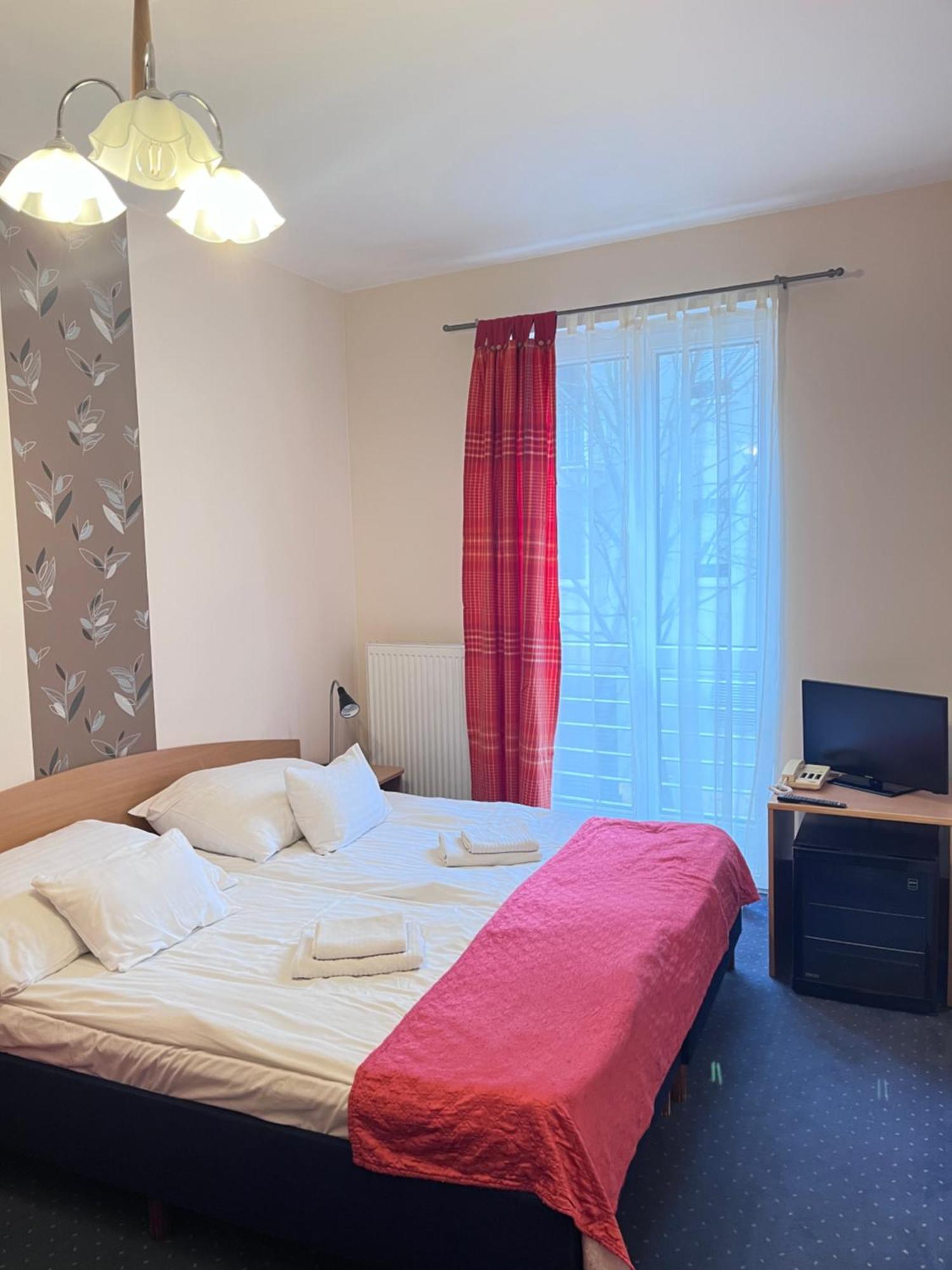 Hotel Rose City Budapest Luaran gambar