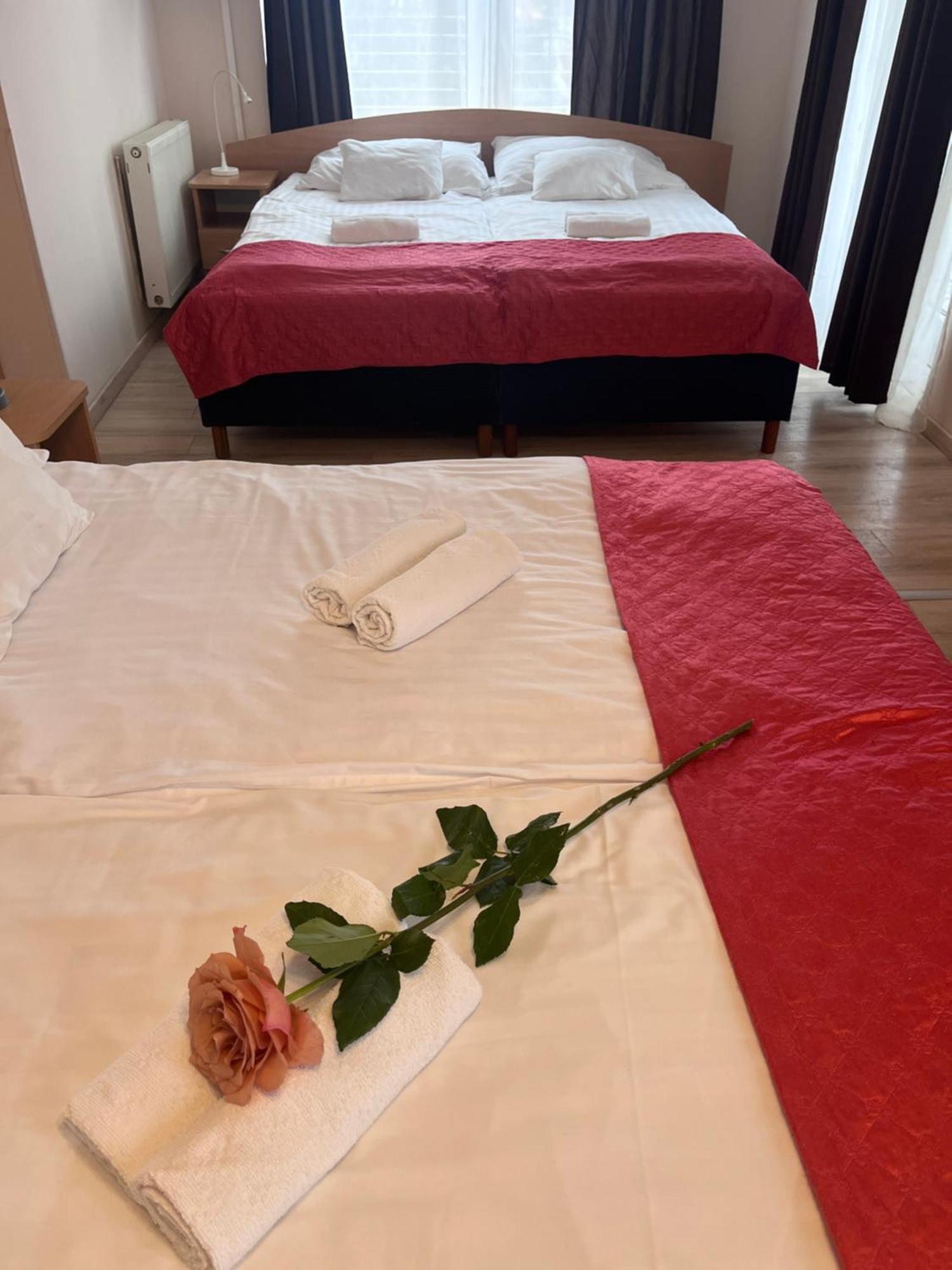 Hotel Rose City Budapest Luaran gambar
