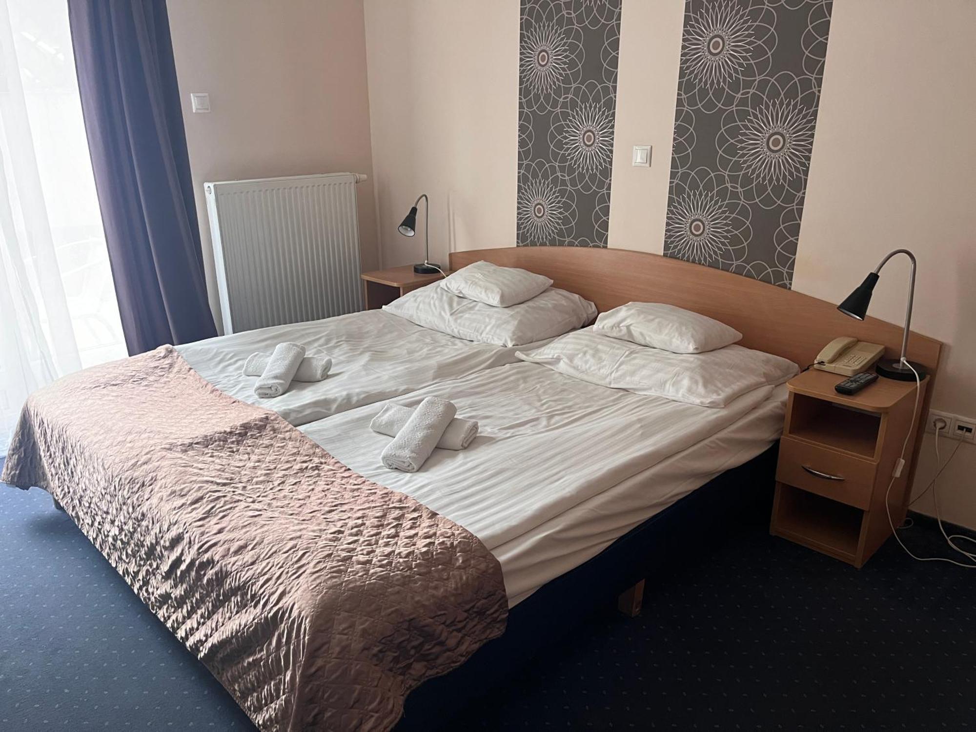 Hotel Rose City Budapest Luaran gambar
