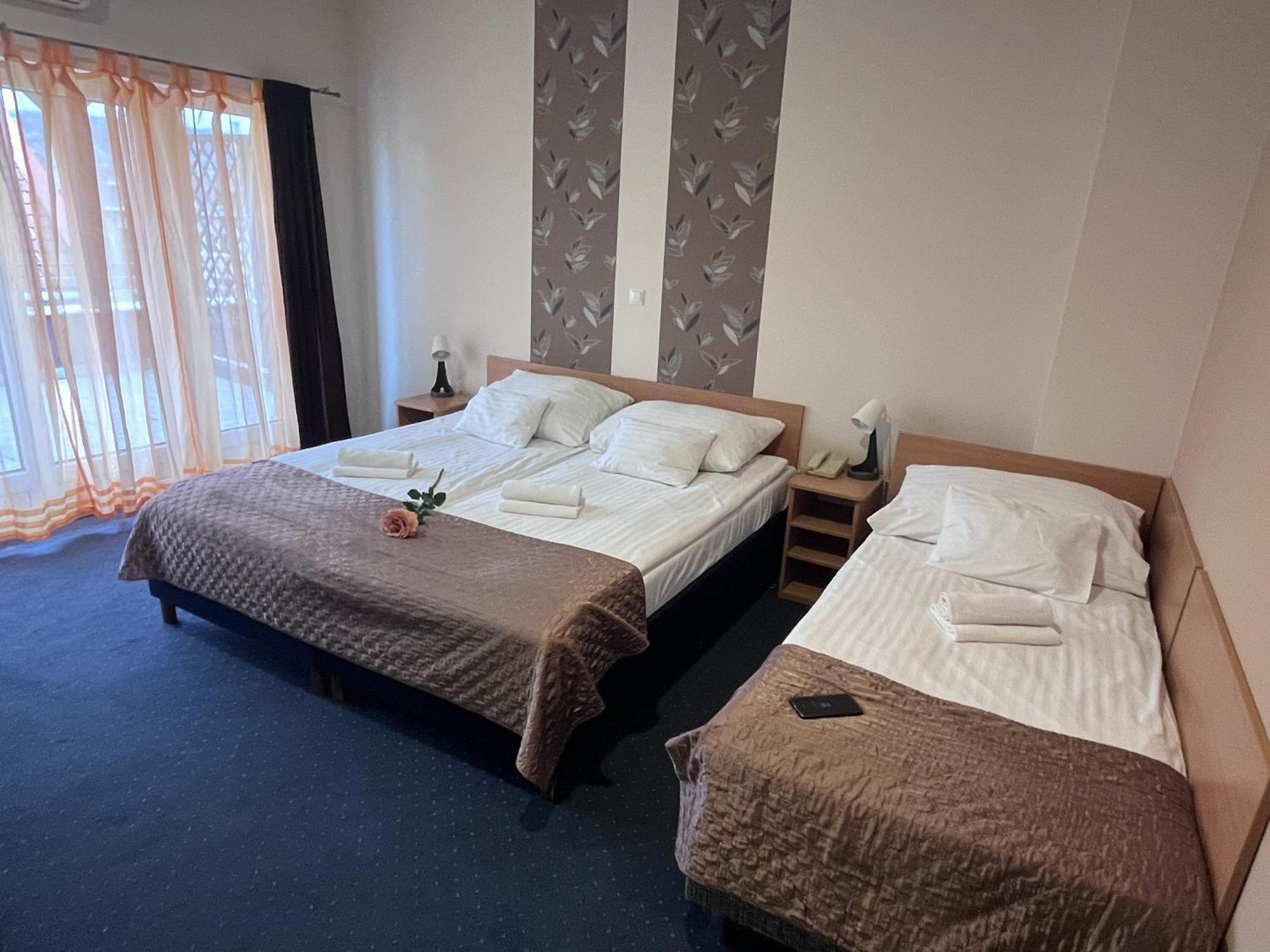 Hotel Rose City Budapest Luaran gambar